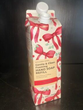 Bath and Body Works Tis The Season Hand Soap Refill